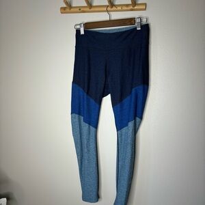 Outdoor Voices Colorblock Leggings medium